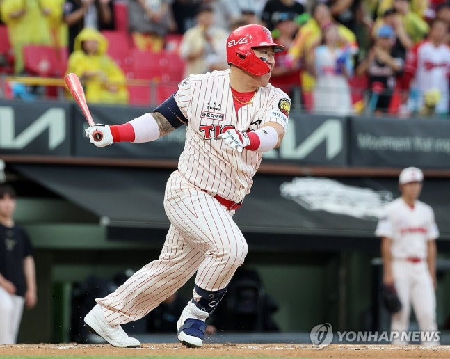 [이슈] <b>KIA 이범호</b> 감독, 필승조·<b>최형우</b> 빼고 KT전 첫판…승리... 
