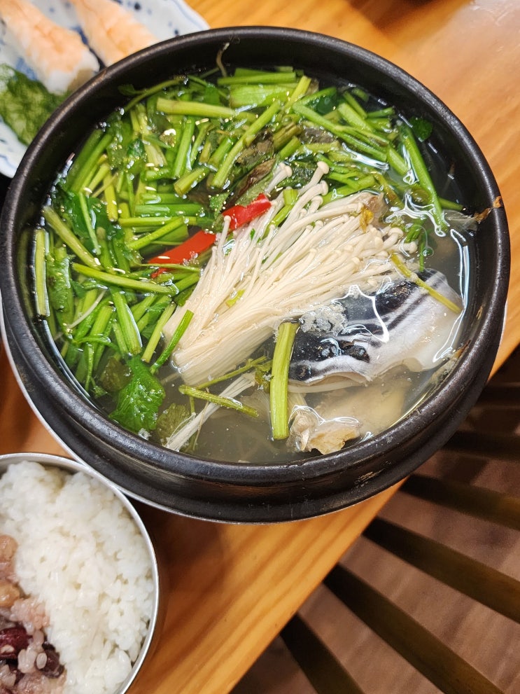  시원하고 담백한 보양식, 부산 덕천맛집 덕천복집 부산본점
