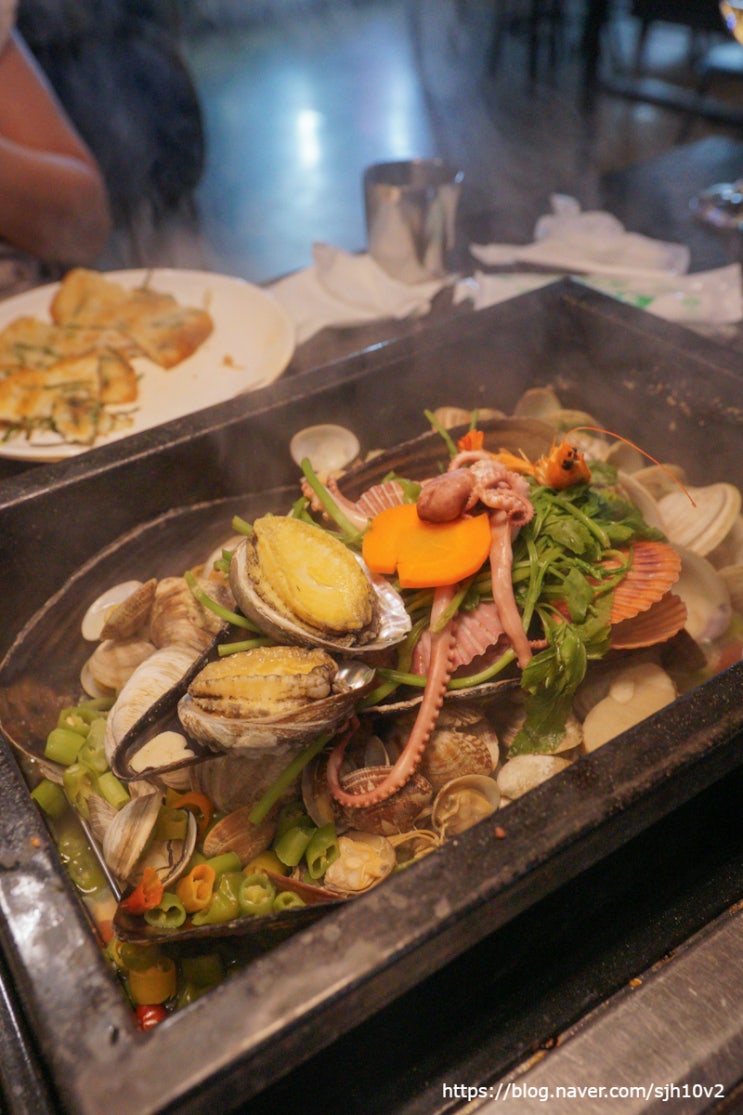  영등포 술집 추천 다양한 조개와 해물칼국수가 완벽한 맛집 르꼬르꼬 조개찜