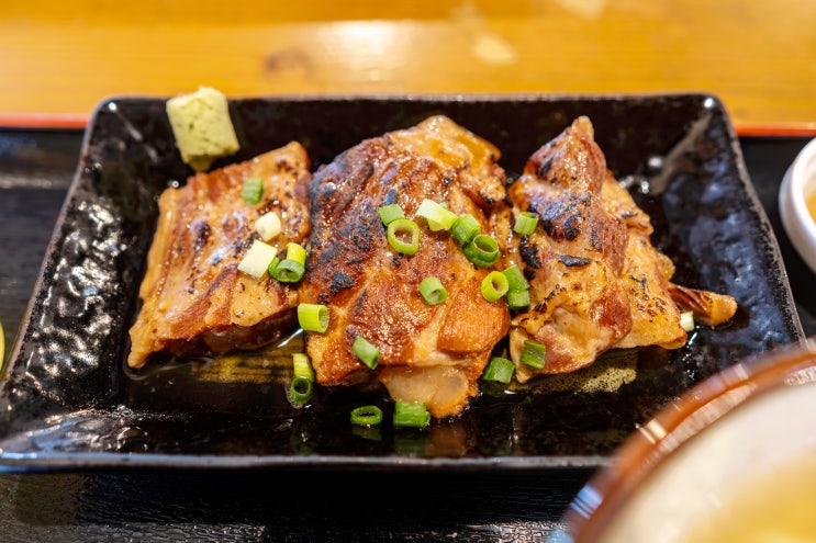  오키나와 아메리칸 빌리지 맛집: 소바와 가라아게 かめぜん食堂 by 석영작가