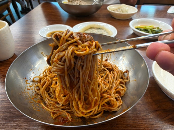  상암동에서 만날 수 있는 평양냉면의 정석이자 비빔냉면, 들기름면, 어복쟁반 맛집, 상암동 DMC역 부벽루