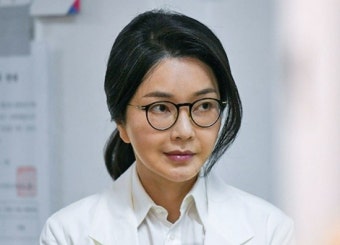 속보, <b>김건희 구속기소</b>…“가장 어두운 밤에도 달빛은 밝게... 