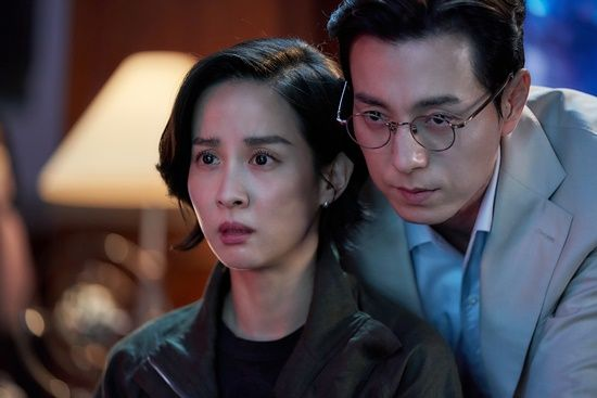 조여정·정성일, 대본 집어삼켰다…"연기 구멍 걱정" 필요 없을 '살인자 리포트' [종합]