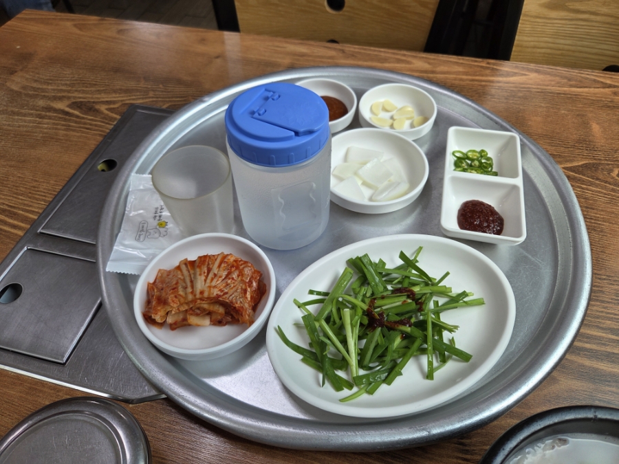 산돼지국밥 사진 3