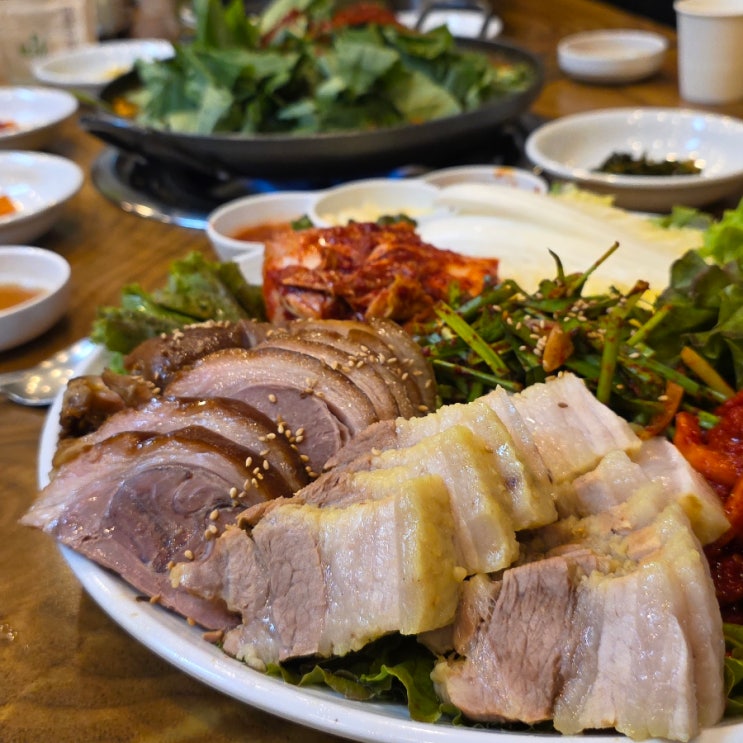  인천 굴포천역 맛집 청리단길 야다보쌈족발 후기