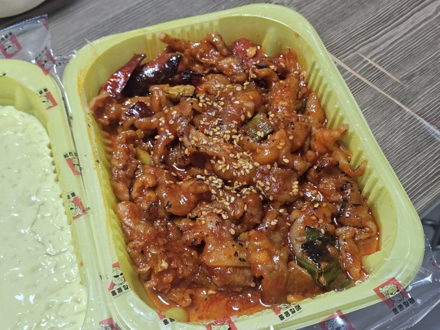 홍콩할매불닭발 광명철산점 사진 1