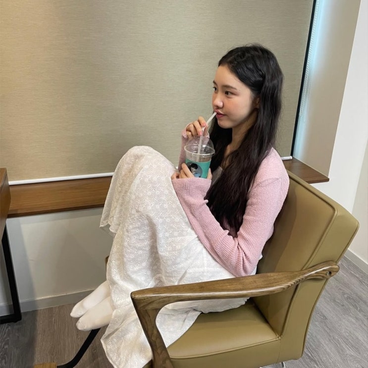  여자 긴머리 굵은 히피펌 김예원처럼 분위기 변신 !