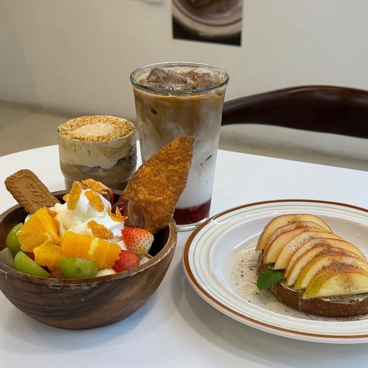  대구 수성구 카페 느좋 디저트 맛집 데이오브프레쉬 범어동 24시카페
