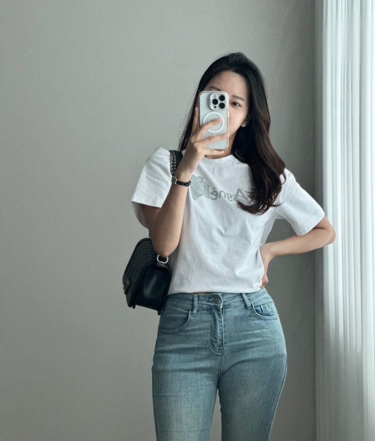  흰티 추천 아그넬로 마리아 라운드 티셔츠