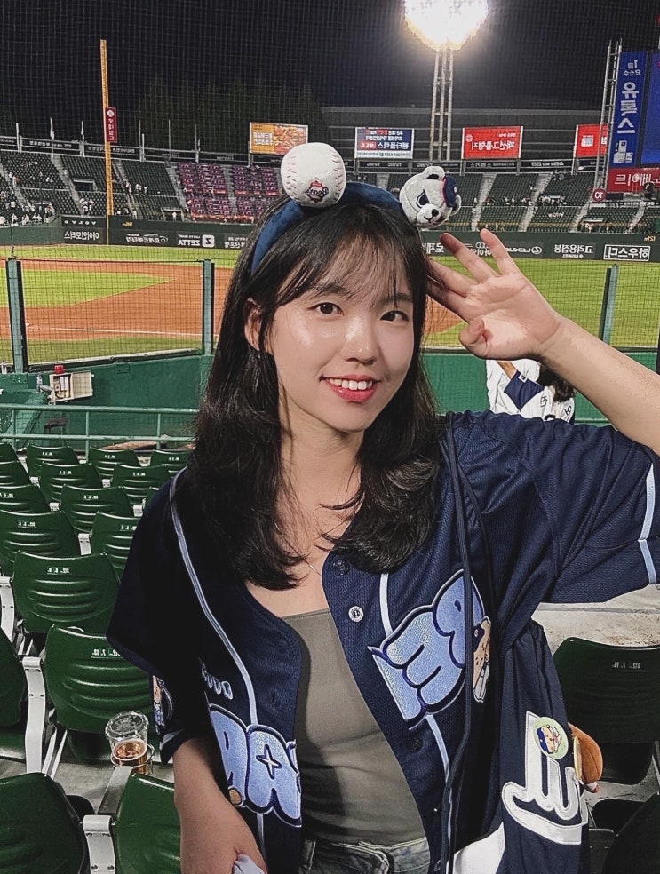 부산 사직야구장  <b>두산롯데전</b>(20250830) 짐캐리 후기