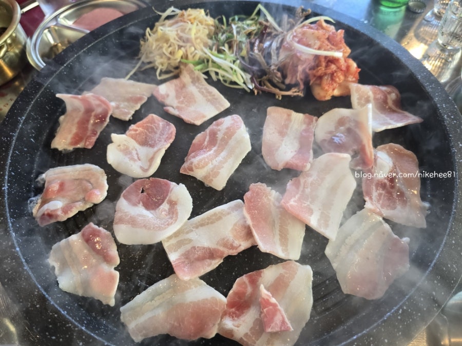 치킨플러스 일산탄현점 사진 2