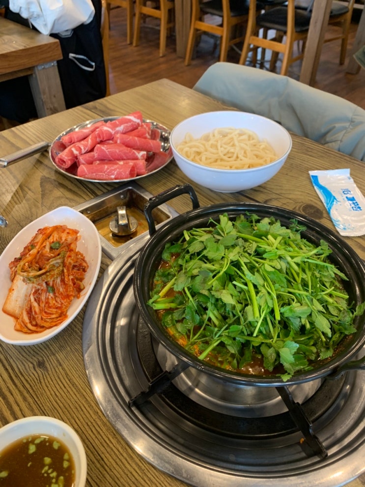  금촌샤브칼국수 | 수원 망포동 버섯샤브칼국수 현지인 찐맛집 건강하고 푸짐한 한 끼 추천/내돈내산