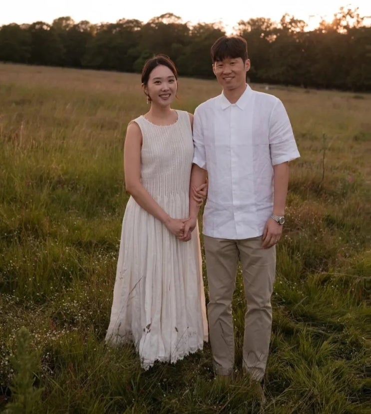 <b>박지성</b> <b>김민지</b> 부부,이혼 <b>가짜뉴스</b>에 '유쾌한 한 방' 날린 진짜... 