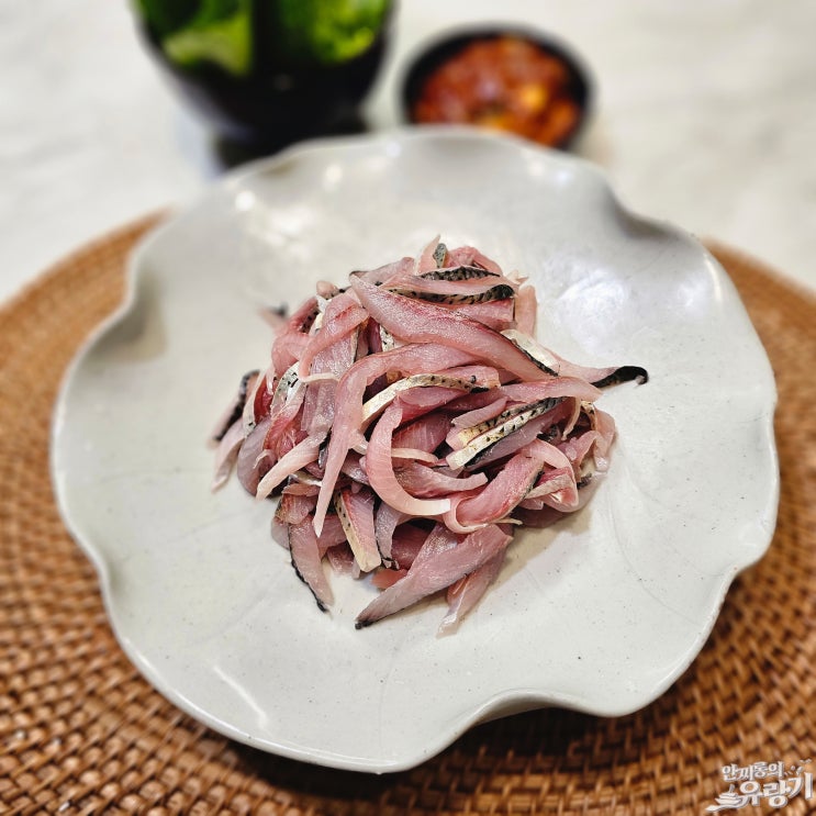  9월 제철회 고소한 전어회 9월 제철 해산물 전어 요리