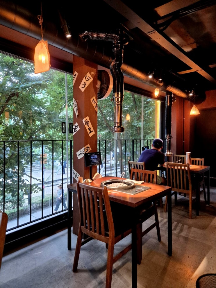  홍대소고기 숯길등심 경의선숲길 양념소갈비 맛집
