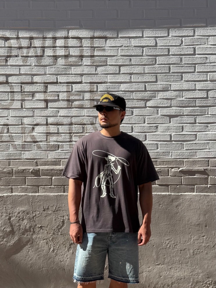  빈티지한 무드의 국내브랜드 러스틱클럽 VINTAGE INSPIRED GHOST COWBOY T-SHIRT