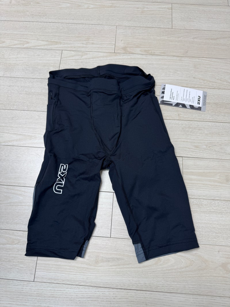 2XU 라이트 스피드 리액트 컴프레션 쇼츠 (호주공홈 직구) 착샷 및 아쉬운점 까지
