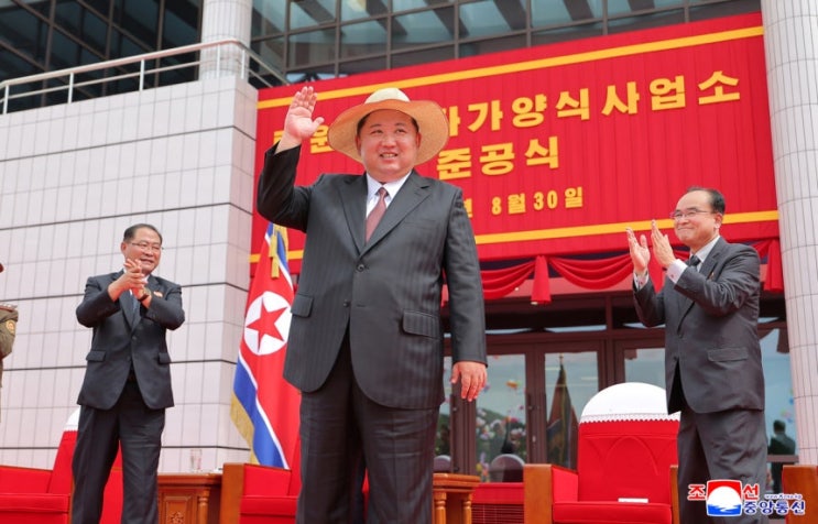 <b>김정은</b>, 내일 특별<b>열차</b> 타고 중국 간다?