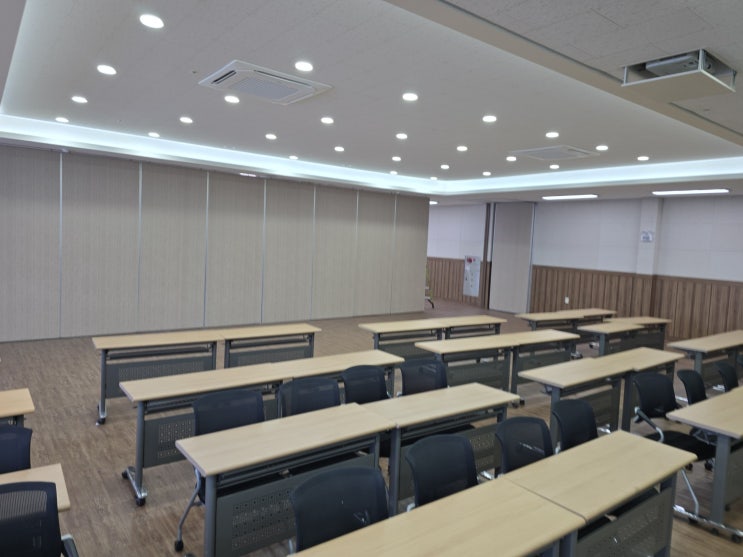  서울 기업·회사 사무실 시스템 에어컨 도색 단종 대응 및 인테리어 복원