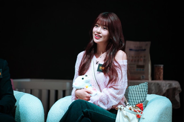 넷플릭스 ‘<b>크라임씬 제로</b>’, <b>안유진</b>부터 장진까지…추리 예능... 