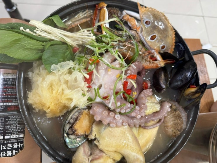  해산물이 가득 들어간 보양식 해신탕을 먹을 수 있는 울산 동구 맛집, 대왕암 돌미역 칼국수