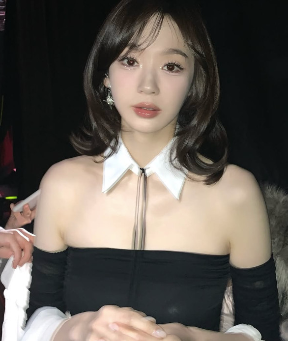  다비치 강민경, 파격 무대 패션 공개 