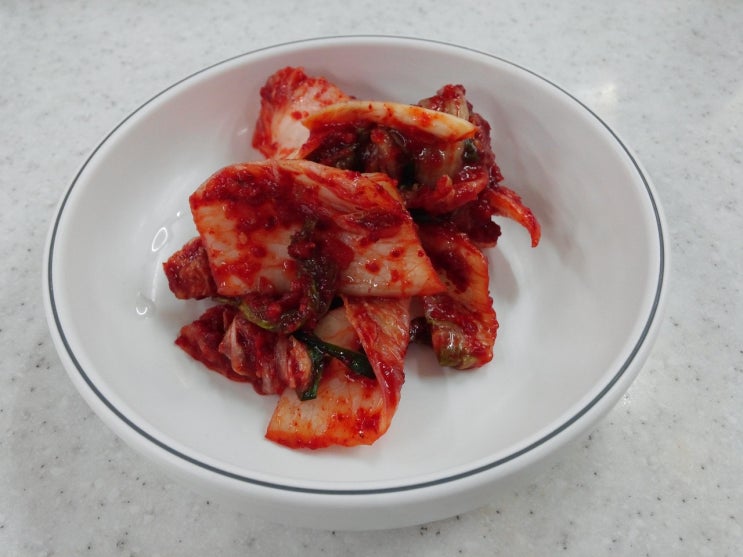  김치도 상한다?! 쉰 김치 구별법과 건강하게 먹는 방법