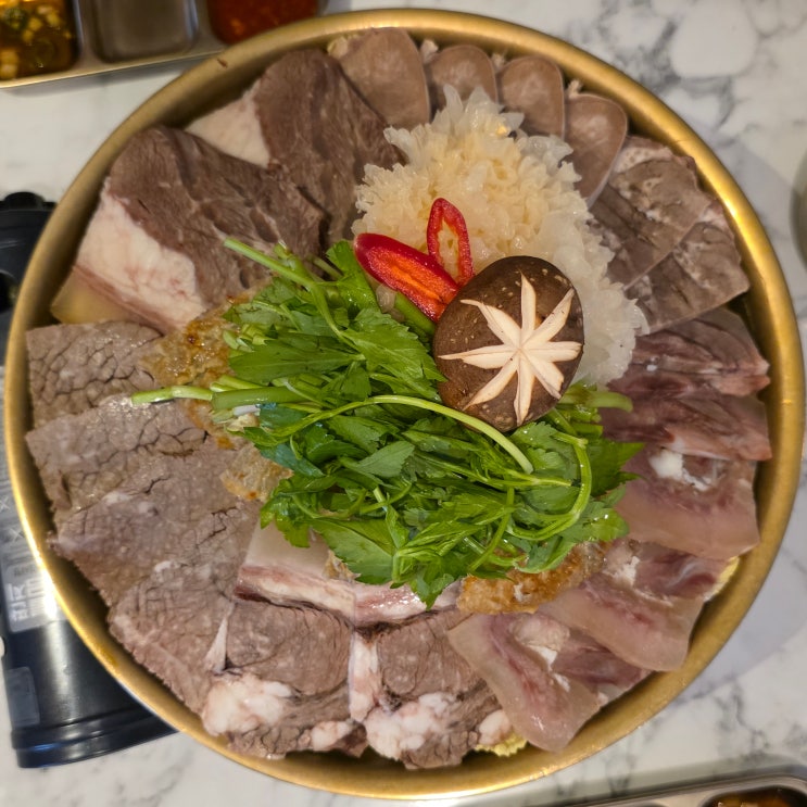  [강남 논현 우슴] 신논현 모임 맛집: 한우 어복쟁반과 우슴 평양냉면 - 물육회/신논현 낮술성지