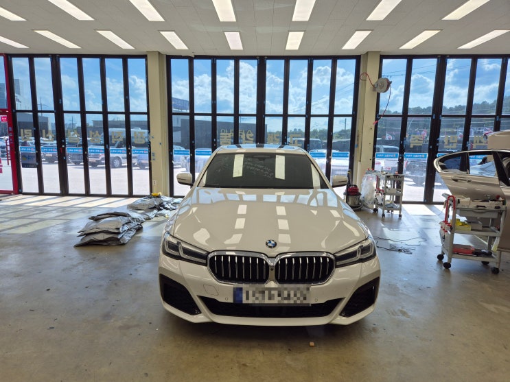  천안자동차유리교체 전문업체 제이제이 BMW 520D 작업후기