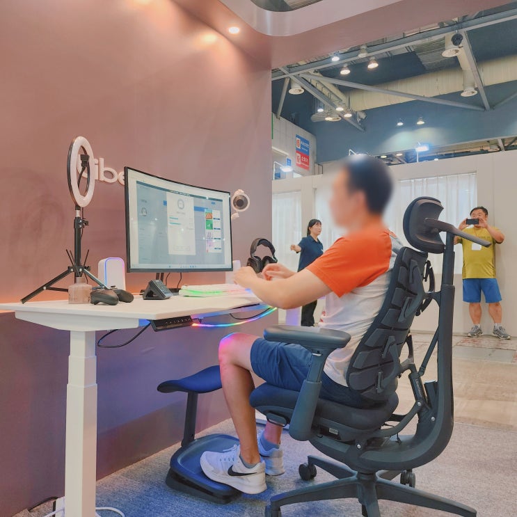  [2025 국제가구전시회 코펀] 다이나믹 인체공학의자, 리버노보 Omni 체험 후기