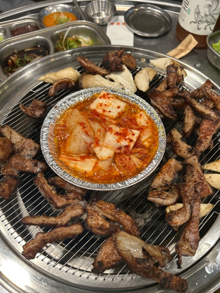  <대구 두류역 맛집> 사장님께서 다 구워주시고 새벽 4시까지 영업하는 고기집 완삼겹