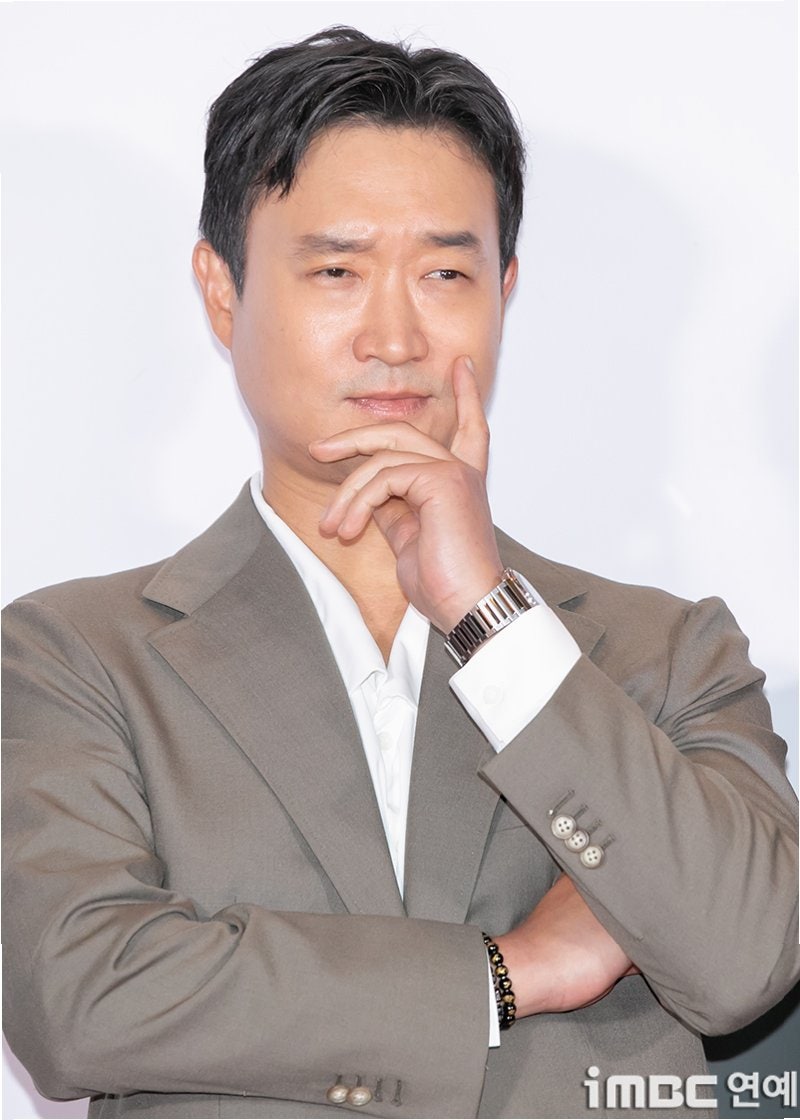 조우진, '하얼빈' 후 건강 우려 속 '보스' 선택…치유와 도전을 넘나들다