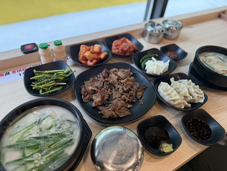  점심메뉴 추천 수목원 밥집 맛집 용길이네국밥집 대곡점