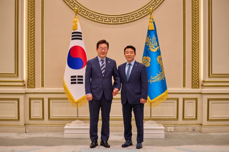 <청와대 영빈관 <b>이재명 대통령 오찬</b>>