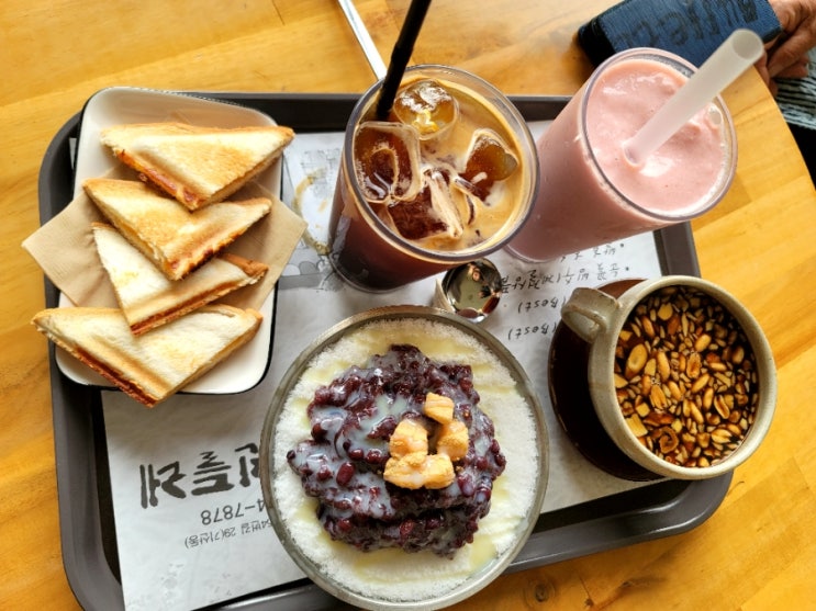  아산 카페 / 신정호 드라이브 코스!  근처 힐링 맛집, 민들레 카페  후기