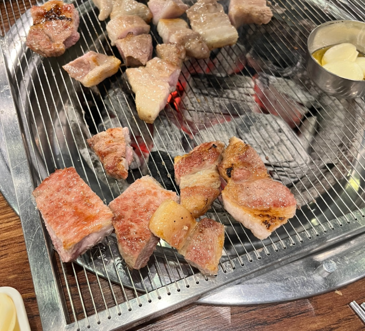  석촌호수 맛집 :: 꿀꿀농장 내돈내산 리뷰