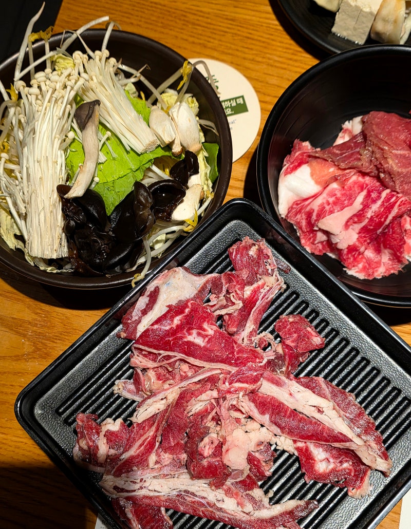 신촌 샤브샤브 뷔페 맛집 로운샤브샤브 신촌점 - 혼밥 가능해요.