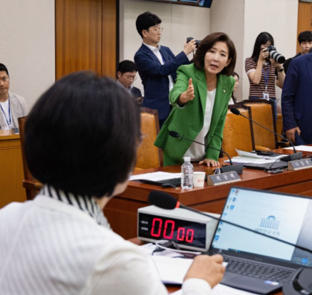 '추나대전?' 추미애 <b>법사위</b>원장, <b>나경원</b> <b>간사 선임</b>안 거부.