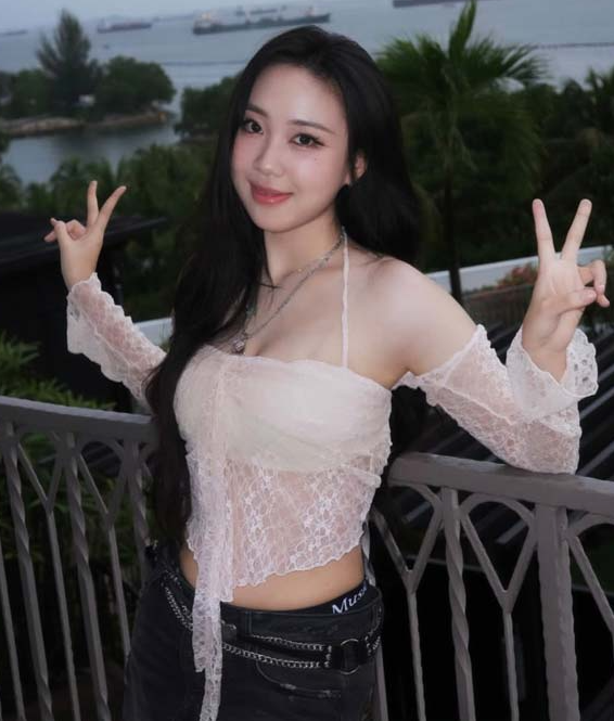  이영지 13kg 감량 성공 배달음식 끊고 필라테스로 몸매 관리
