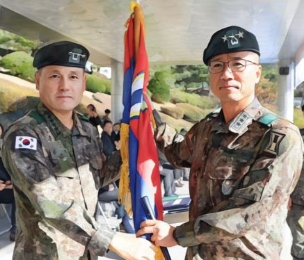 육군 지상작전사령관: <b>1군단장</b> 주성운 중장