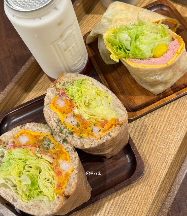  건대 편한 디저트 카페 읍천리382메뉴 샌드위치 맛집 인정입니다