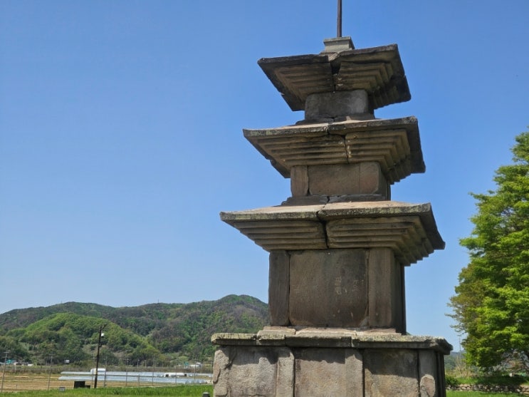  경주 유적지 경주국립공원 감은사지 3층석탑 역사여행 추천