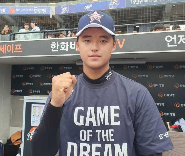 <b>신인 드래프트</b> 흔든 157km 괴물, 키움의 선택은 <b>박준현</b>일... 