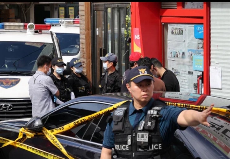 죽음으로 번진 프랜차이즈 <b>피자집 인테리어 갈등</b> ― 우리... 