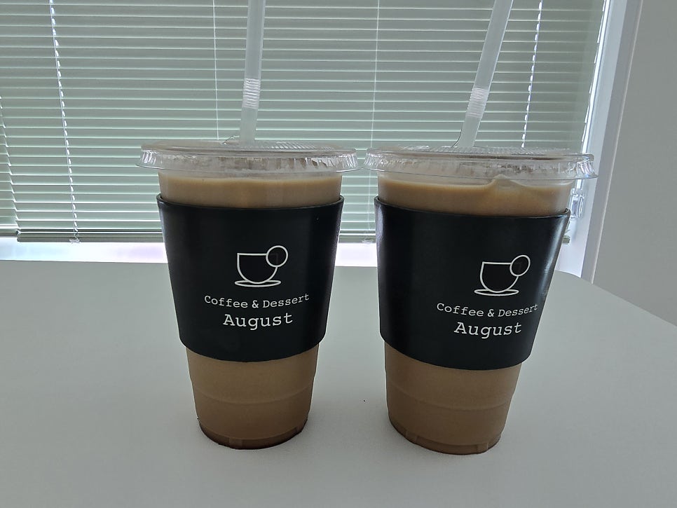어거스트 사진 6