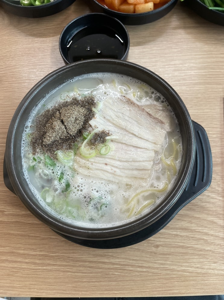  [부천]면사리,공기밥 무한리필되는 돼지국밥집 삼청옥