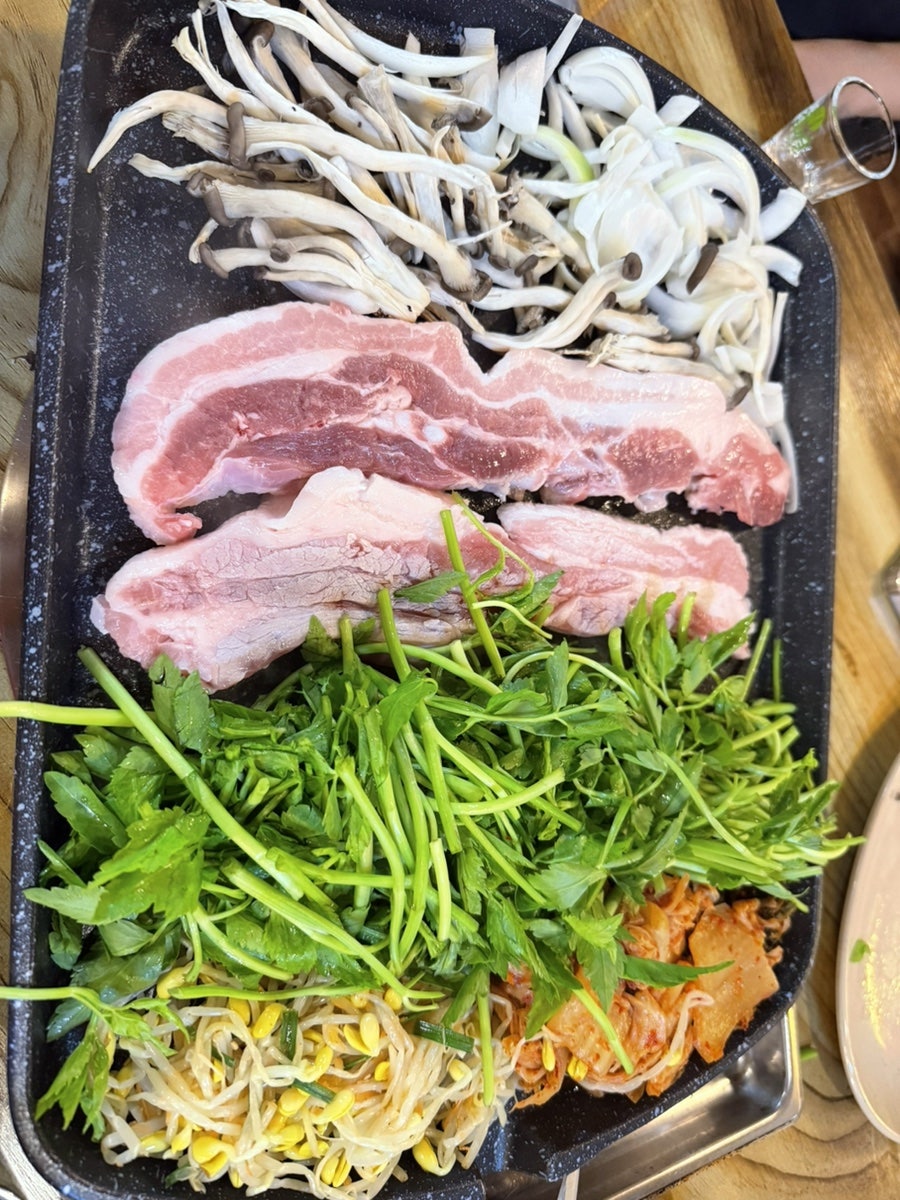 통돼지두루치기김치찌개 사진 5
