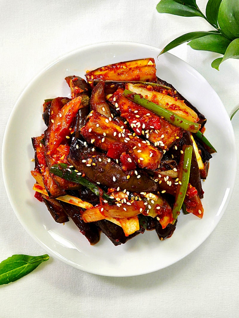 매콤 가지볶음 황금 레시피 맛있는 가지 요리 반찬 만들기