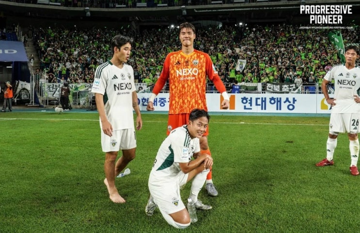 <b>우승</b> 후보의 엇갈린 희비... <b>조기 우승</b> 향해 내달리는 <b>전북</b>
