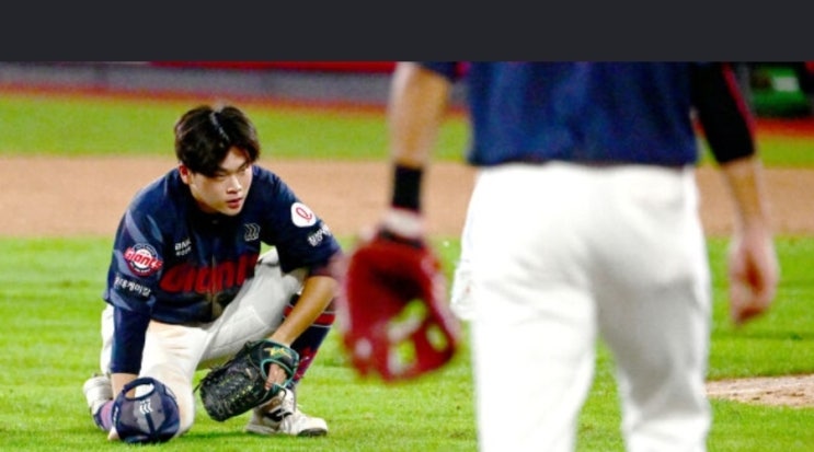 박찬형의 홈 송구 실책....롯데 자이언츠, 9회 말 무너져... <b>KT</b>에... 